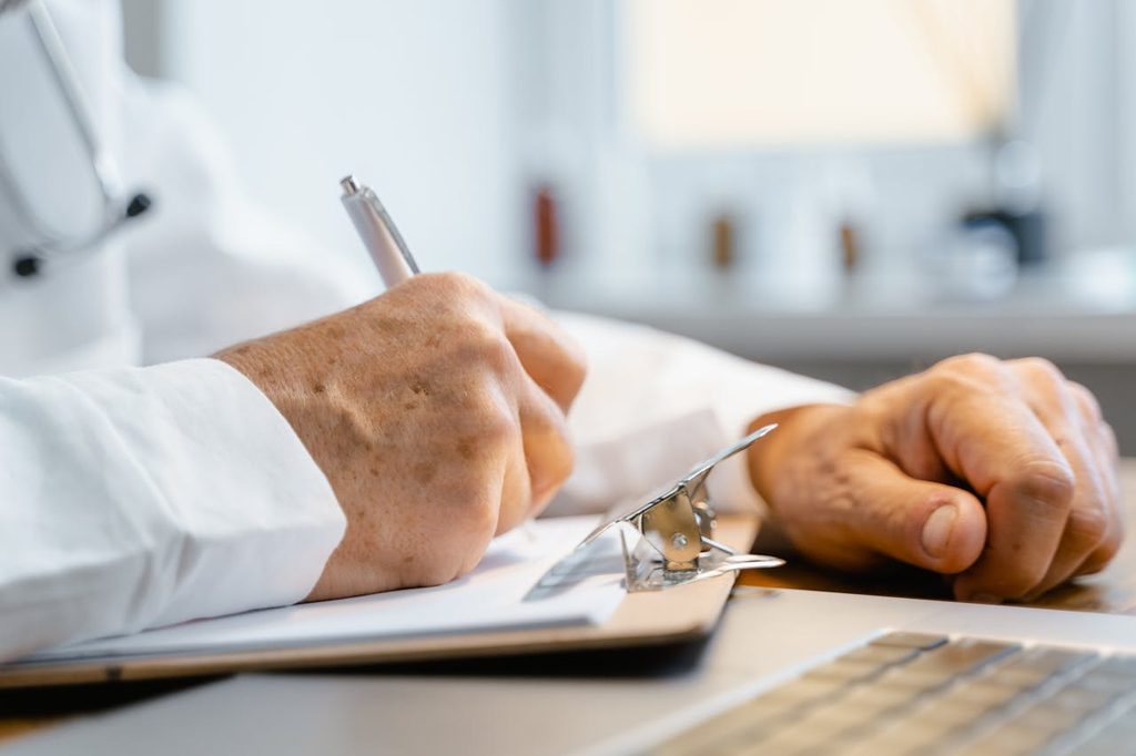 Prevenção e acompanhamento médico: por que acesso à saúde deve ser pensado antes da necessidade 1 acompanhamento médico